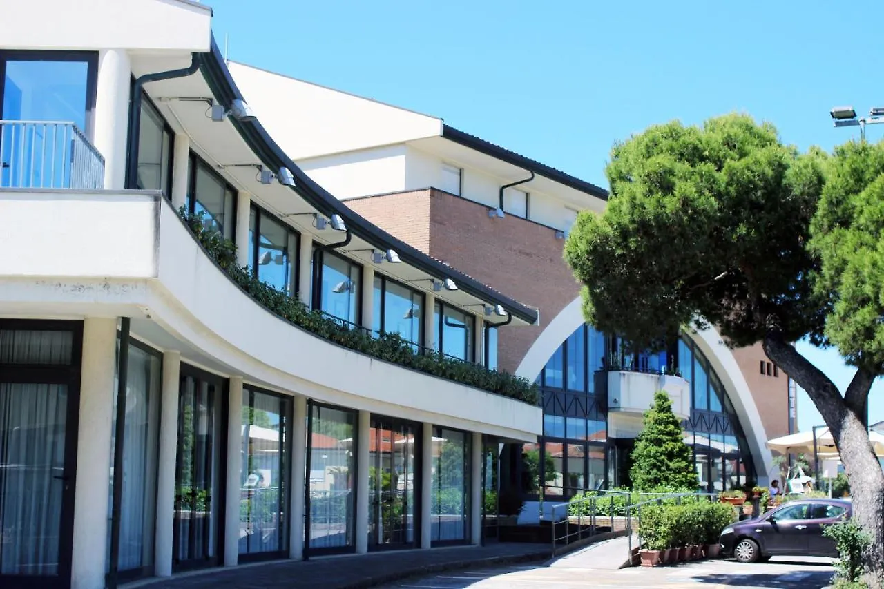 Hotel Ombra Riccione 0*,  Italia